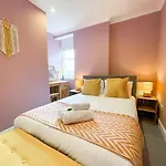 Lively & Energetic 2Br On The Royal Mile